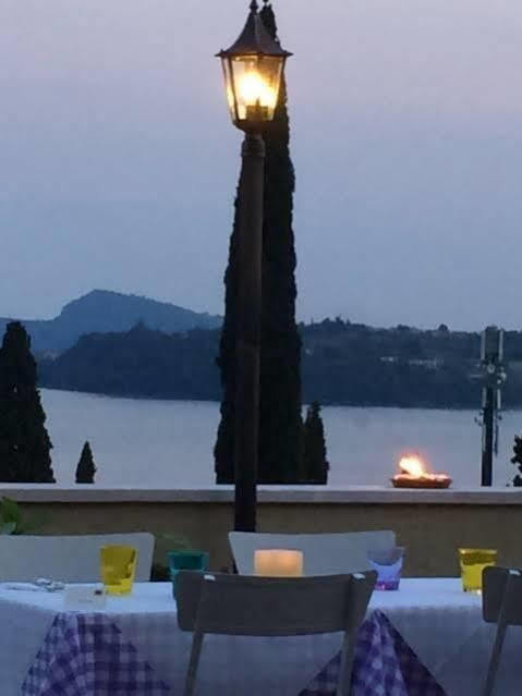 Locanda Agli Angeli Gardone Riviera Eksteriør bilde